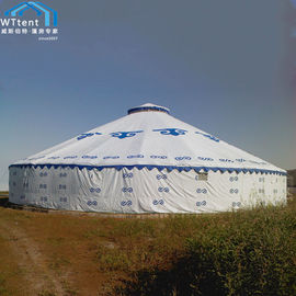 الإطار المعدني الأبيض متعدد الجوانب خيمة يورت مع سقف الذروة العالية